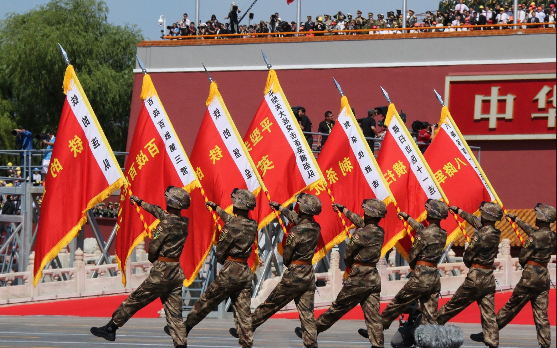 华体会官网-LOL比赛前瞻节目深度分析备受观众喜爱，lol比赛时间安排表