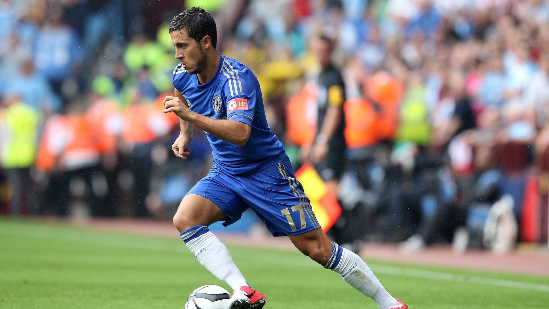 3球1助攻！17岁法国锋线妖童崭露头角，切尔西拜仁争先恐后，法国前锋线